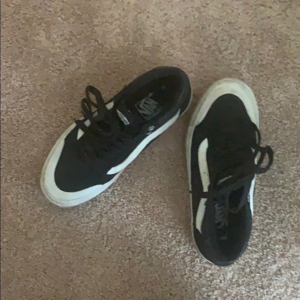 Vans skateboarding shoe